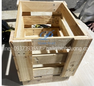 Thùng Gỗ Pallet Đựng Trái Cây Đủ Loại